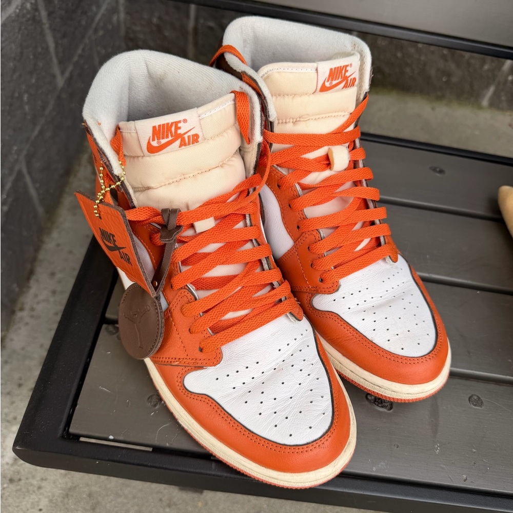 Nike Air Jordan 1 Retro High OG "Starfish" (DO9369-101) Men - 9.5/ Woman -